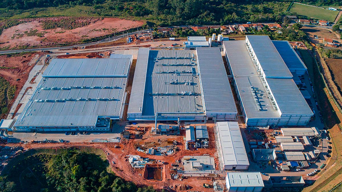 A Zaraplast está com NOVAS VAGAS DE EMPREGO, confira as oportunidades disponíveis e candidate-se agora mesmo. Foto: Reprodução