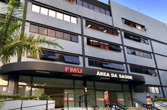 Ter um emprego em faculdade, como a FMU, é uma chance de ter é uma bolsa de estudos e também de ajudar muitas pessoas.