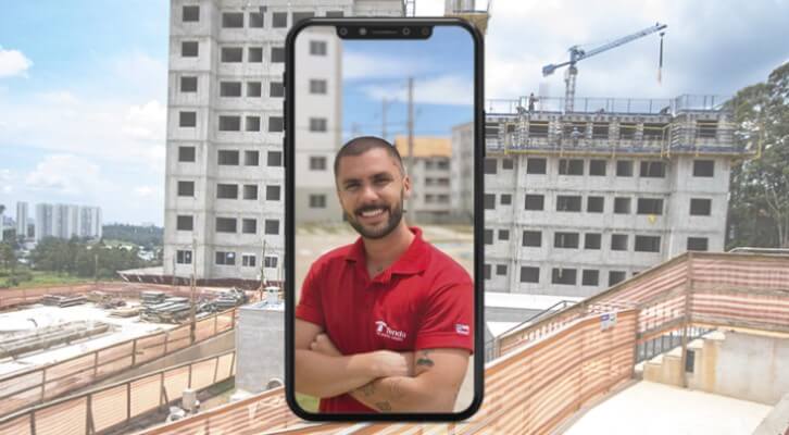 Conseguir um estágio na construção civil poderá te trazer ótimos ensinamentos e networking para sua carreira.