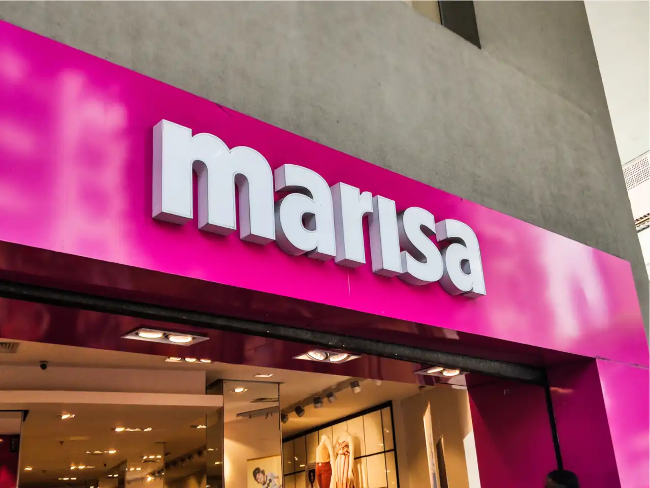 Lojas Marisa está com mais de 70 VAGAS de EMPREGO abertas