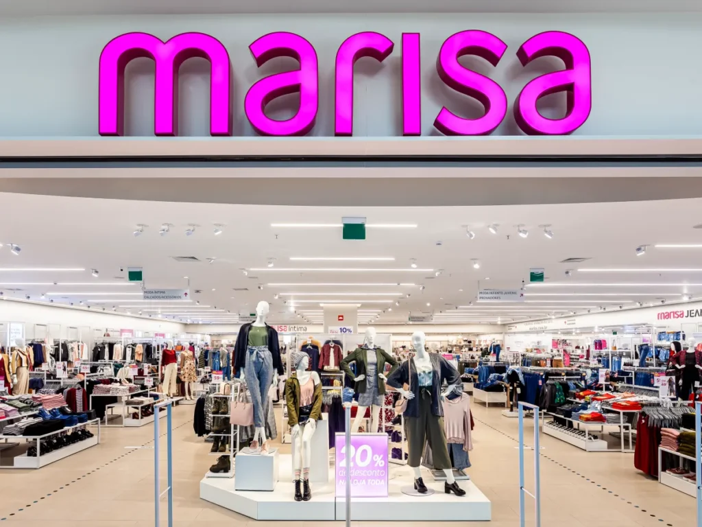 Lojas Marisa está contratando pessoas com ensino médio; confira
