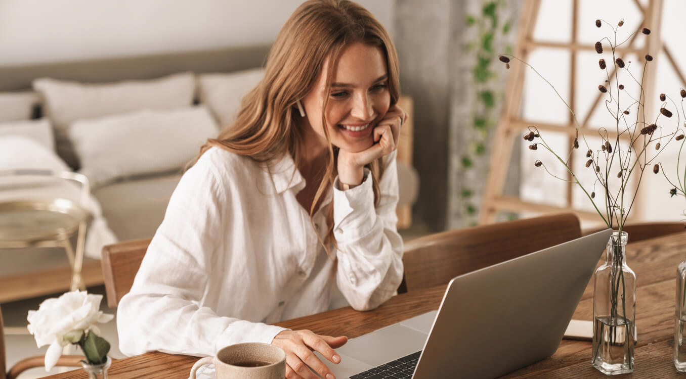 Vagas em home office; salários de até R$ 3.000,00