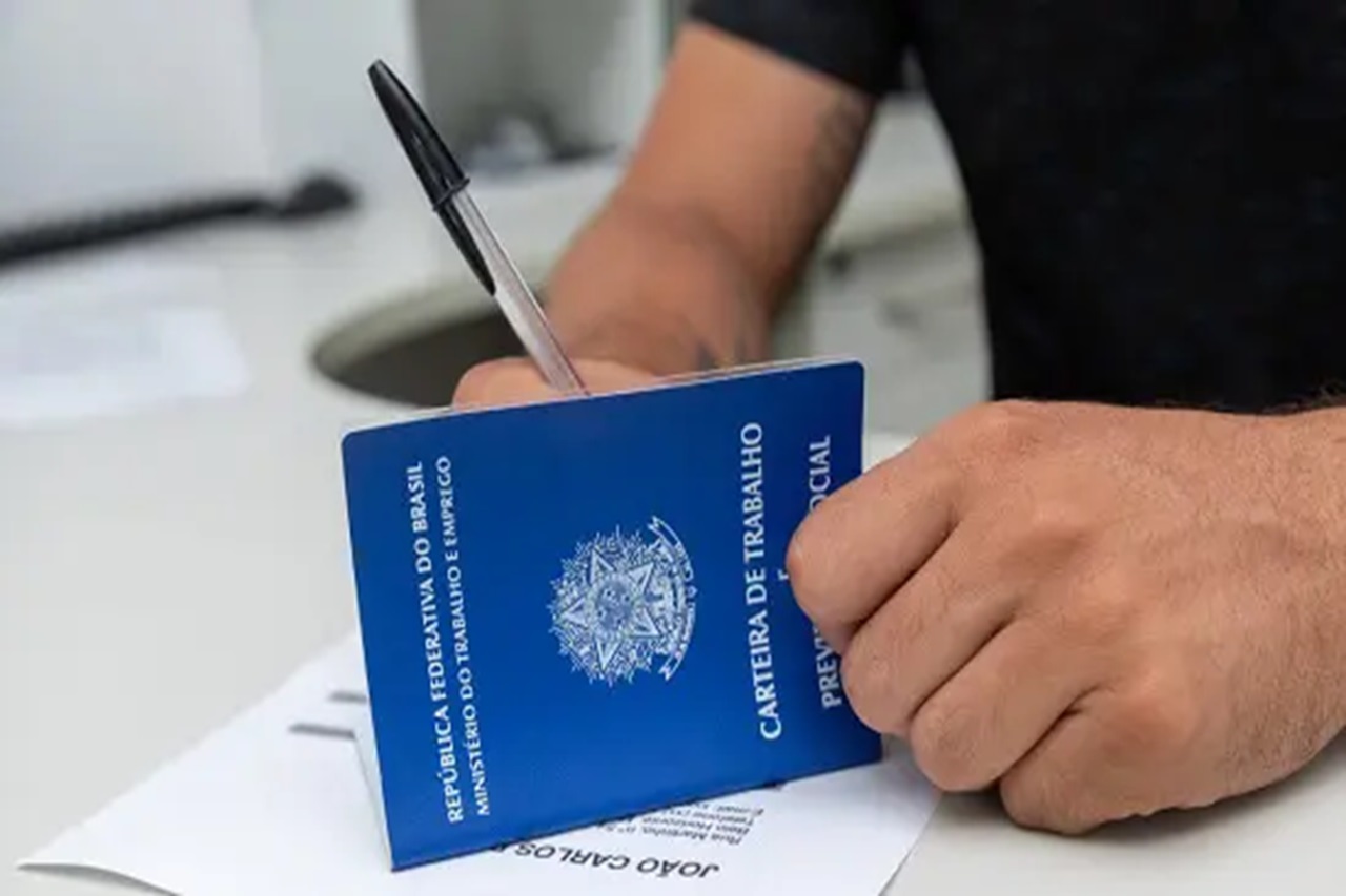 Está Buscando Emprego? Fundat Tem Vagas de Emprego Disponíveis!