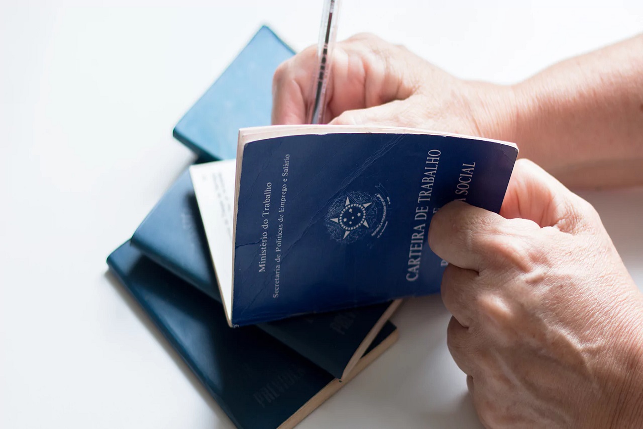 Oportunidades de Emprego e Seleções em Pernambuco.