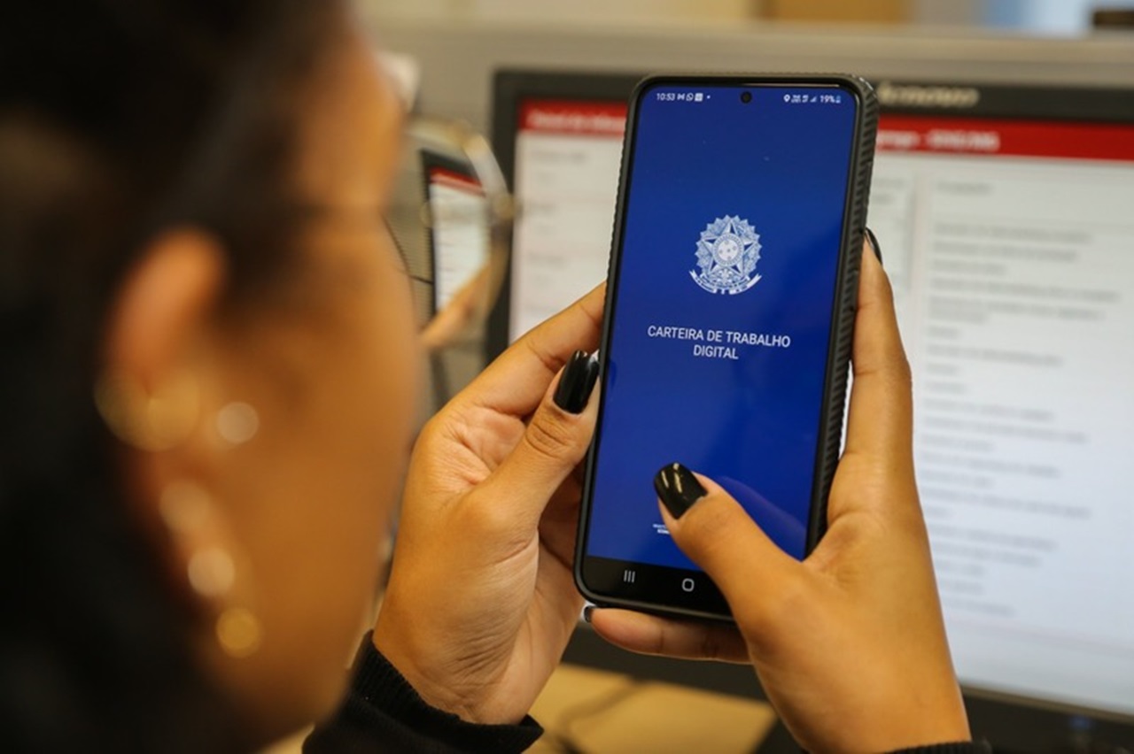 Oportunidades em Dobro: Sine BH Oferece Mais de Mil Vagas com e sem Experiência!