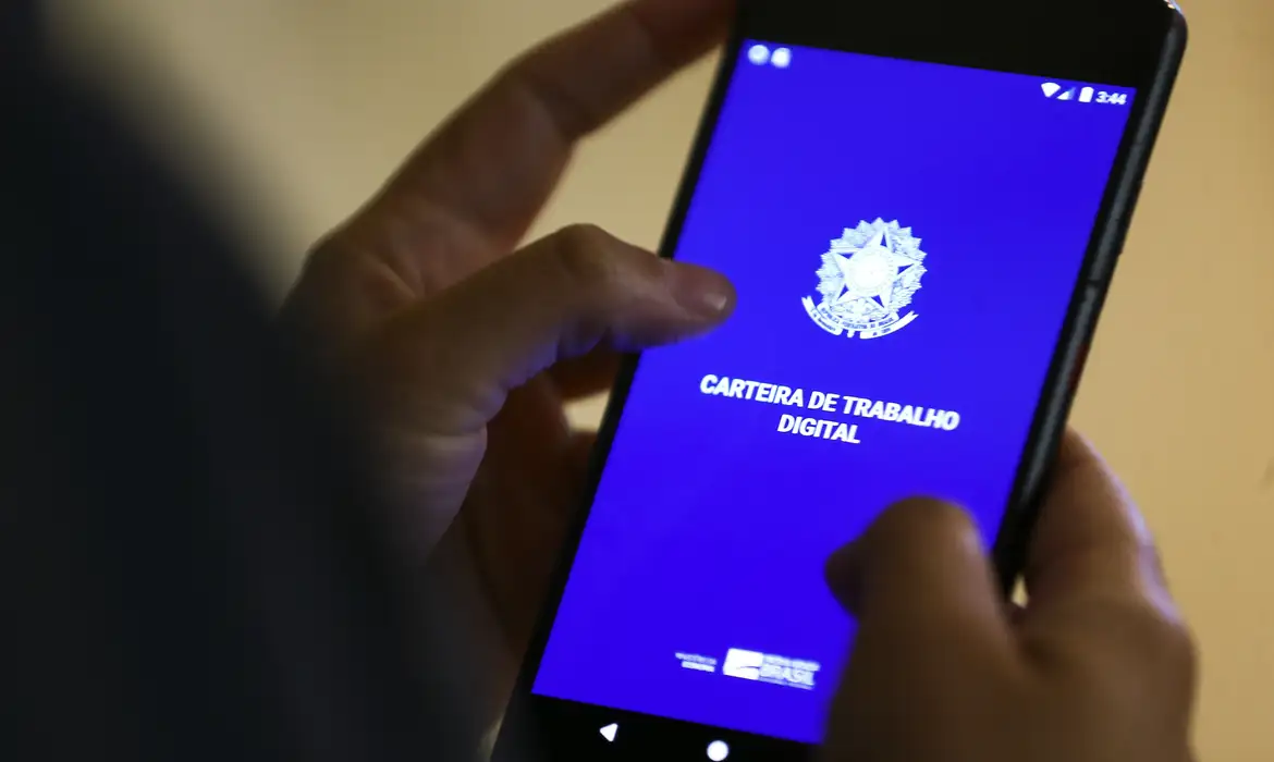 Aumenta Número de Empregos Segundo A CAGED. Imagem: Agência Brasil.