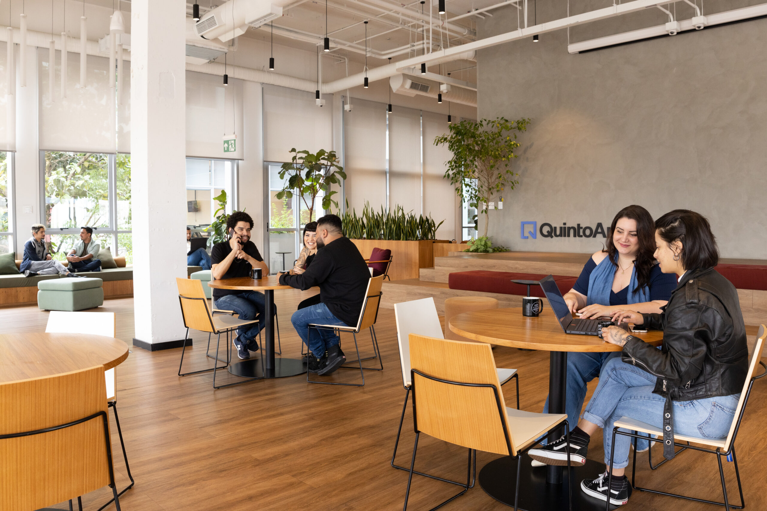 Vagas de trabalho remoto. Imagem: QuintoAndar