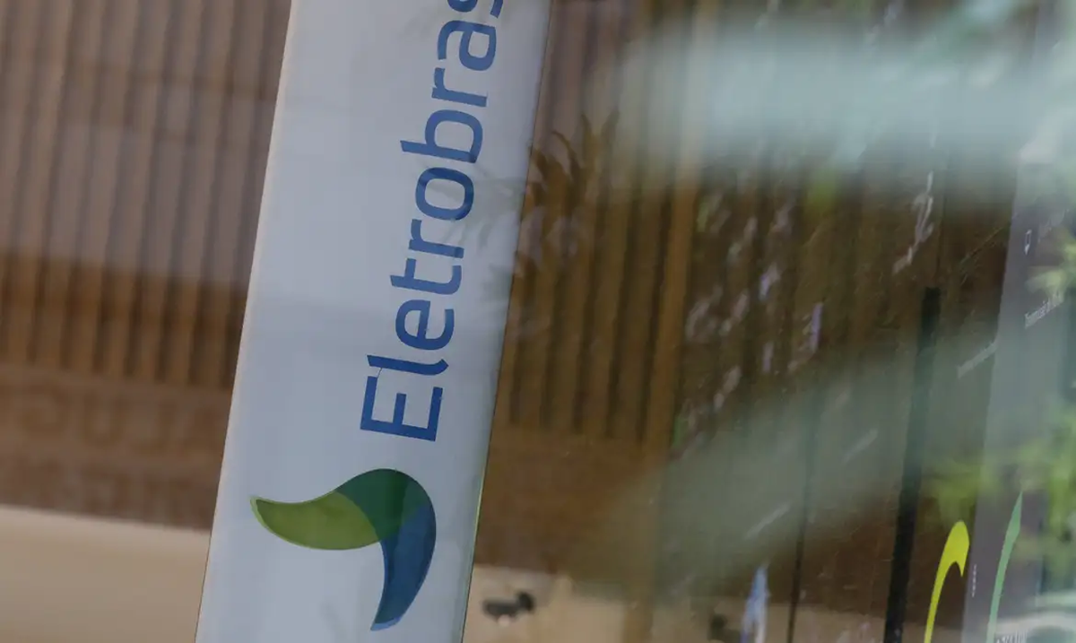 Para se candidatar a uma das vagas na Eletrobras, os interessados devem acessar o site de carreiras da empresa. Imagem: Agência Brasil