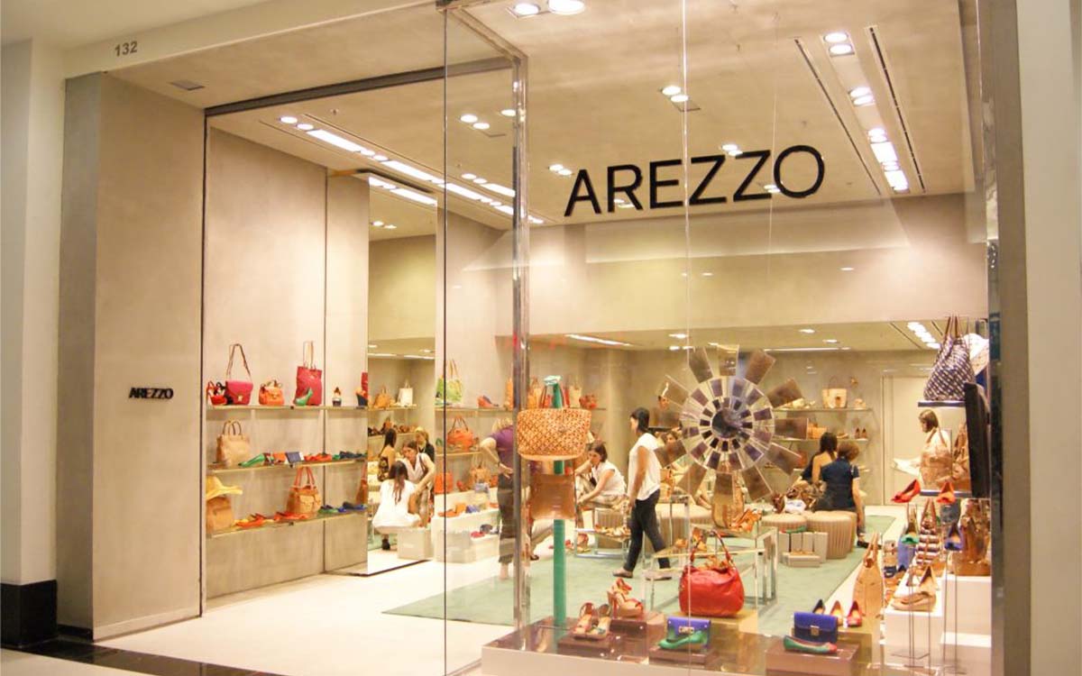 Arezzo segue contratando, veja novas vagas. Foto: Divulgação